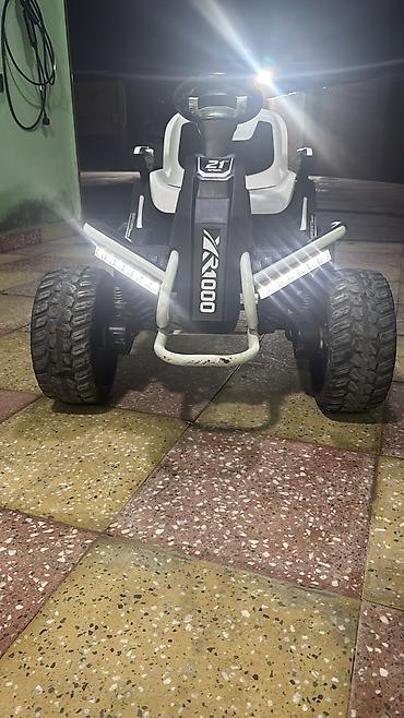 katv kart: Uşaq üçün elektrikli kart – XR1000 - Qiymət: 250 AZN (təcili). Keçən — 1