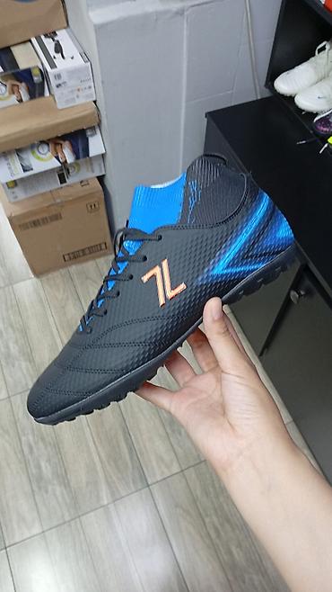 Бутсы: Футбольные бутсы/сороконожки с микрошипами для игры на искусственном — 5