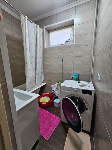 квартира с подселением кара балта: 2 комнаты, 48 м², 3 этаж, Евроремонт