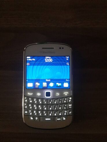 blackberry telefonlari: Blackberry Bold Touch 9900