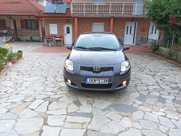 Μεταχειρισμένα Αυτοκίνητα: Toyota Auris: 1.4 l. | 2010 έ. Sedan