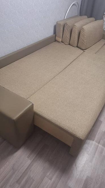 Прямые диваны: Прямой диван, Б/у — 5