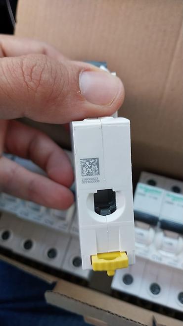 12 volt 220: Schneider Electric Elektrik avtomat, 1 faza, 220 Vt, Ödənişli quraşdırma, Kredit yoxdur, Zəmanətli, Ünvandan götürmə, Pulsuz çatdırılma, Ödənişli çatdırılma — 3