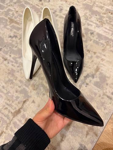 clarks обувь: Туфли, 39, Новый, цвет - Черный, Платная доставка — 2