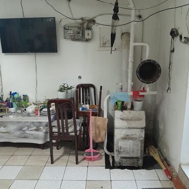 сдам частный дом без хозяина в бишкеке: 5 и более комнат, 302 м², Индивидуалка, 1 этаж, Косметический ремонт