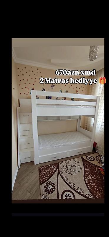 Ağ rəngli iki mərtəbəli uşaq çarpayısı - Yuxarı və aşağı yataq