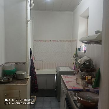 Продажа коттеджей и домов: Продаётся дом, 80 кв. м. 6 комнат, кирпичный, тёплый. Хозпостройки — 8