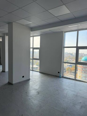 Продажа домов: Сдаю Офис, 150 м², В жилом комплексе, С видом на горы, 1 линия, С оборудованием