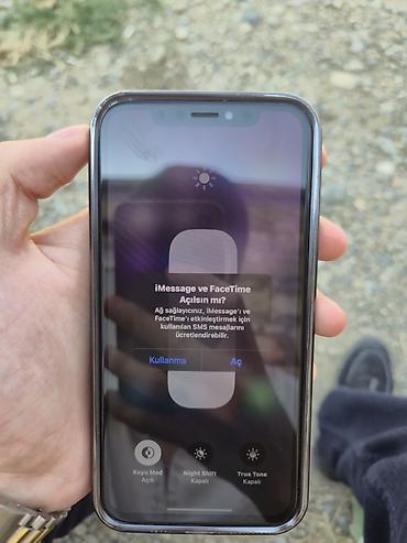 balaca ariston: IPhone Xs, 64 GB, Qızılı, Face ID — 9