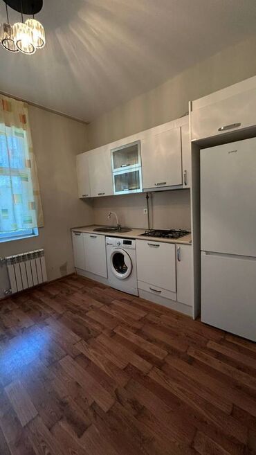 Uzunmüddətli kirayə mənzillər: Həzi Aslanov metrosuna 7 deq mesafədə yerlesənQaya restoranına — 11