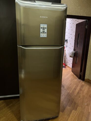 soyducu matoru: Б/у 2 двери Hotpoint Ariston Холодильник Продажа, цвет - Серебристый, С колесиками