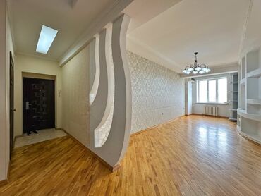 дом смагазином: 3 комнаты, 98 м², Элитка, 7 этаж, Евроремонт