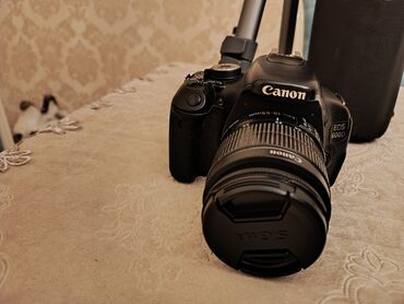 canon eos 1100d: Canon 600d+18:55 salam aparat islek vezyetdedir. ustunde 18:55