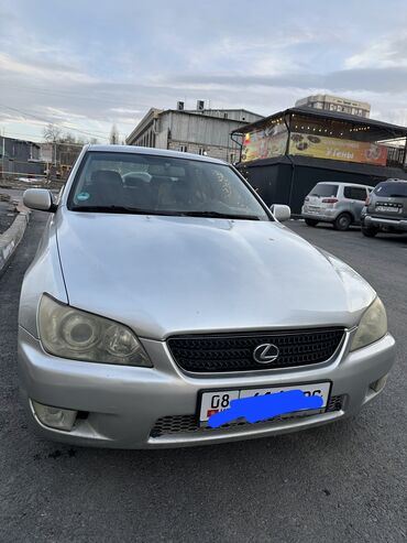 Lexus: Lexus IS: 2003 г., 2 л, Механика, Бензин, Седан