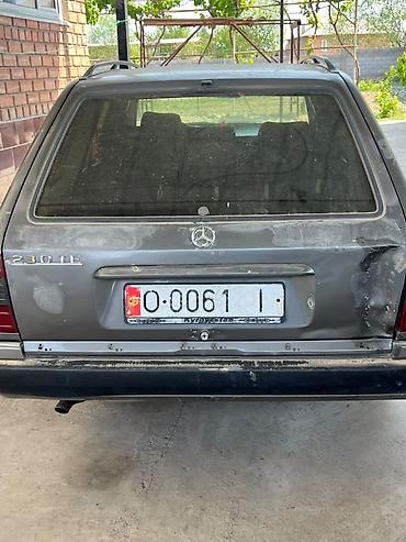 стоп мерс: Mercedes-Benz W124: 1990 г., Механика, Седан — 4