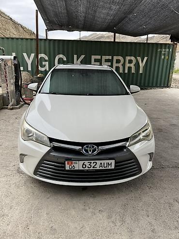 авто ярис: Toyota Camry: 2017 г., 2.5 л, Вариатор, Гибрид, Седан — 2