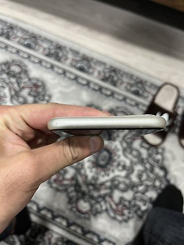 Apple iPhone: IPhone 11, 64 GB, Ağ, Face ID — 8