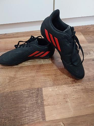 Kopačke: Fudbalske kopačke Adidas – crne sa crvenim prugama - Model sa — 3