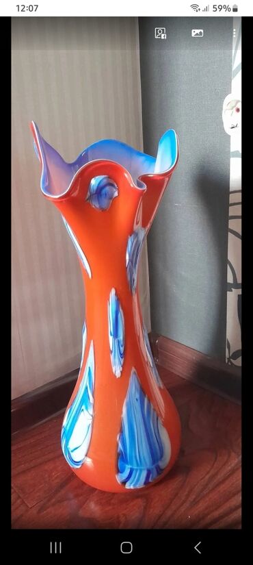 ваза напольная стеклянная высокая без узора: Ваза напольная 50 см.25 азн