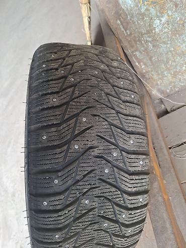 Транспорт: Литой диск AMG с зимней шипуемой шиной на Mercedes. Основные — 3