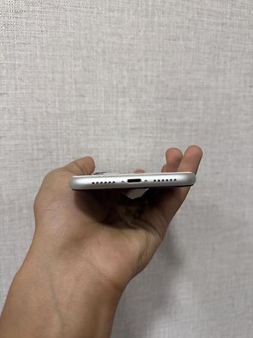 Apple iPhone: IPhone 11, 128 GB, Ağ, Simsiz şarj — 8