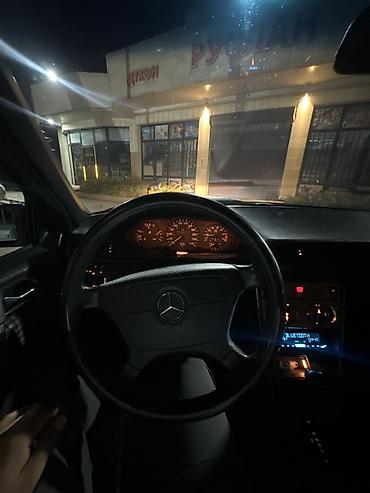 grandeur 2023: Mercedes-Benz W124: 1993 г., 2.2 л, Автомат, Бензин, Седан — 3