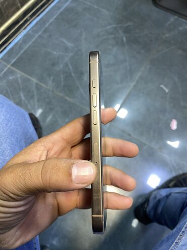 Apple iPhone: IPhone 16 Pro, Qızılı — 6