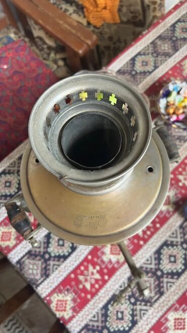 Samovarlar: Samavar 1832 ci il3ltr 7ədəd medal ştampi var