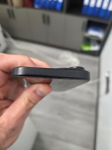 iphone 15 black: IPhone 15, Qara, Face ID — 3