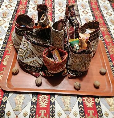 ароматизаторы в машину: Qədimi arnamentlərlə işlənmiş novruz torbası satılır. Əl işidir — 4