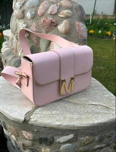 mona bez torbe: Elegantna torbica, Mona