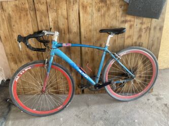 велосипедов бишкек: Продам шоссе покупал 2 года назад все работает передача до 8 хорошее