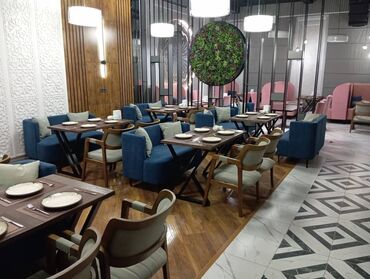 в связи с закрытием кафе продам оборудование: Стол и стул для кафе, Новый