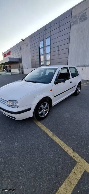 Volkswagen Golf: 1.4 l | 2000 year Hatchback