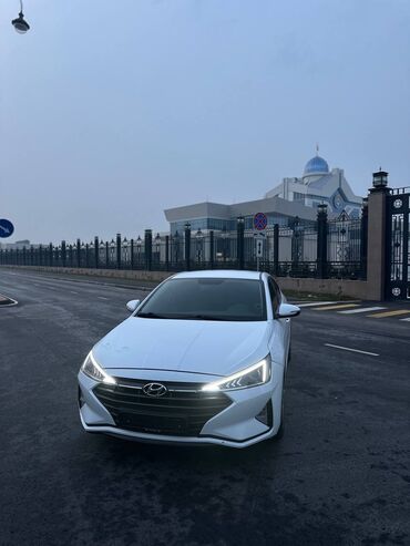 Hyundai: Hyundai Avante: 2018 г., 1.6 л, Автомат, Бензин