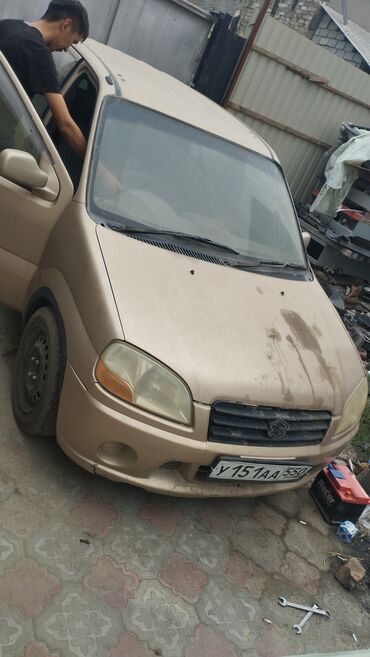 Suzuki: Suzuki Swift: 2000 г., 1.3 л, Автомат, Бензин, Седан