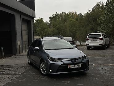 Toyota Corolla: 2020 г., 1.8 л, Автомат, Гибрид, Седан