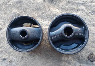 Подушки мотора: Подушка мотора Mitsubishi — 8