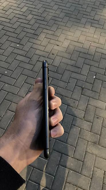 iphone 12 pro ekran: IPhone 11, Qara, Face ID — 4