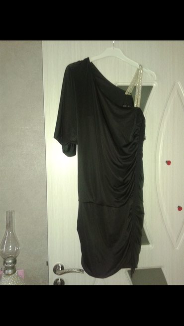 qara qisa don modelleri: Вечернее платье, L (EU 40)