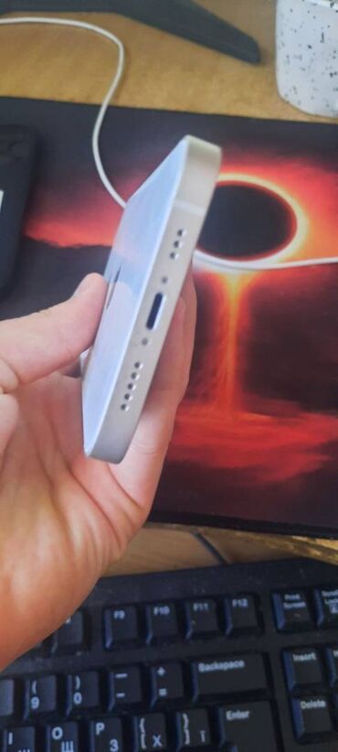 Apple iPhone: IPhone 13, Б/у, 128 ГБ, 87 %