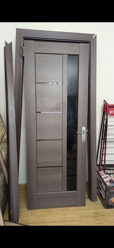 Otaq qapıları: Qonaq otağı üçün İşlənmiş Otaq qapısı 80x200 sm Zəmanətsiz, Ünvandan götürmə