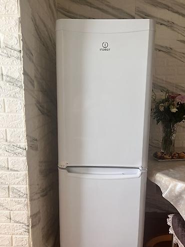 Soyuducular: İşlənmiş 2 qapılı Indesit Soyuducu Satılır, rəng - Ağ — 2