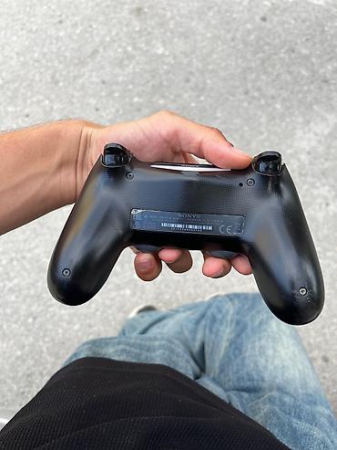 rdr 2 disk: Sony DualShock 4 (PS4) oyun qolundan - Model: Sony DualShock 4 — 2