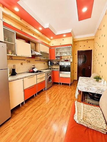 yeni guneşli: 2 otaqlı, Yeni tikili, m. 8 Noyabr, 86 kv. m — 9