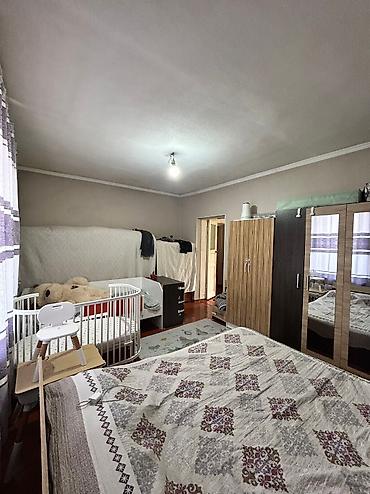 Half-house for sale: 🔥 СРОЧНО! Продаётся 4 комнатная пол дома с участком 4 соток ✨ 📍 г — 10