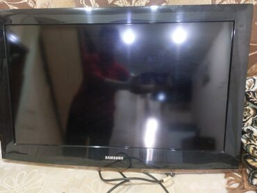 заказать жк матрицу на телевизор: İşlənmiş Televizor Samsung LCD 83" 8K (7680x4320), Ünvandan götürmə
