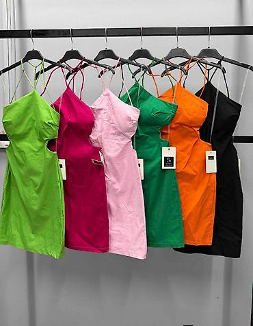 lace front perike: Haljina sa vezivanjem oko vrata i ukrstenim bratelama na gola ledja,sa — 3