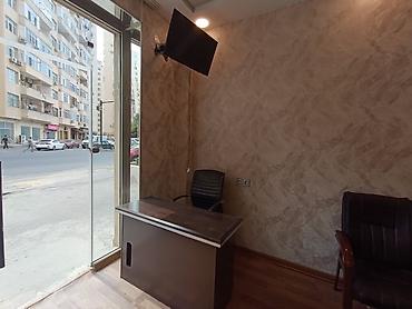 cay: Ofis mebeli dəsti Tərkibi: - Künc tipli əsas iş masası (çekmecəli — 5