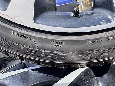 диск на тойота хайландер 245 2f55 2f19: Зимние шины 245/40 R19 98H XL, направленный протектор - Размер — 5